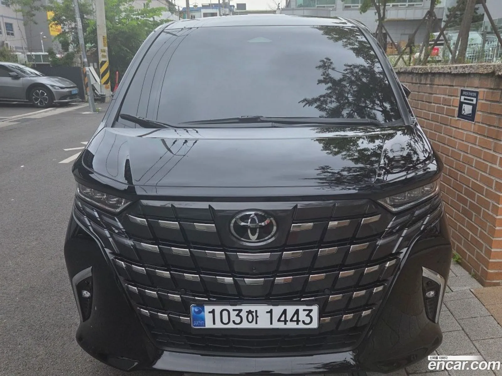 Toyota Alphard 2025 — 5