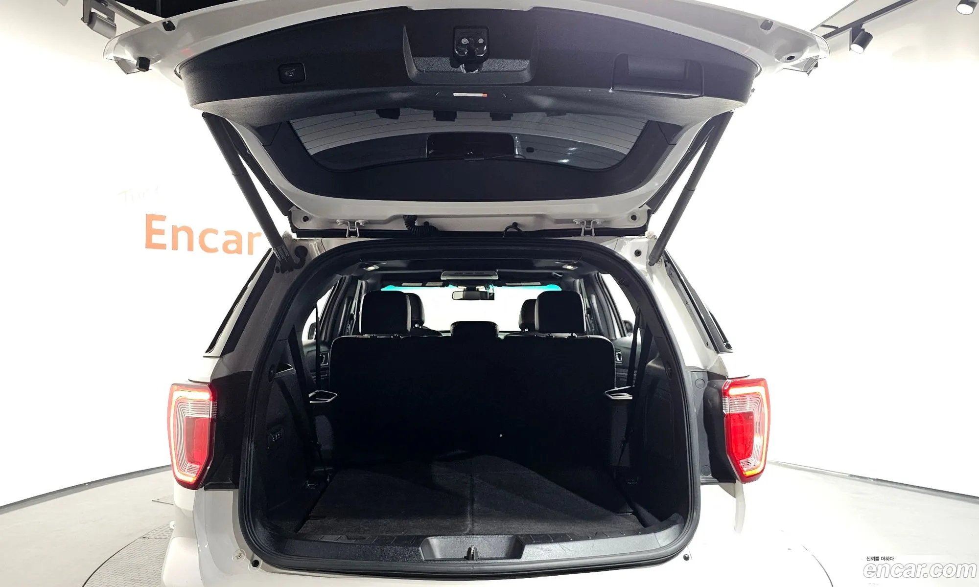 Ford Explorer 2015 1FM5K8F82GGB24831 — 5