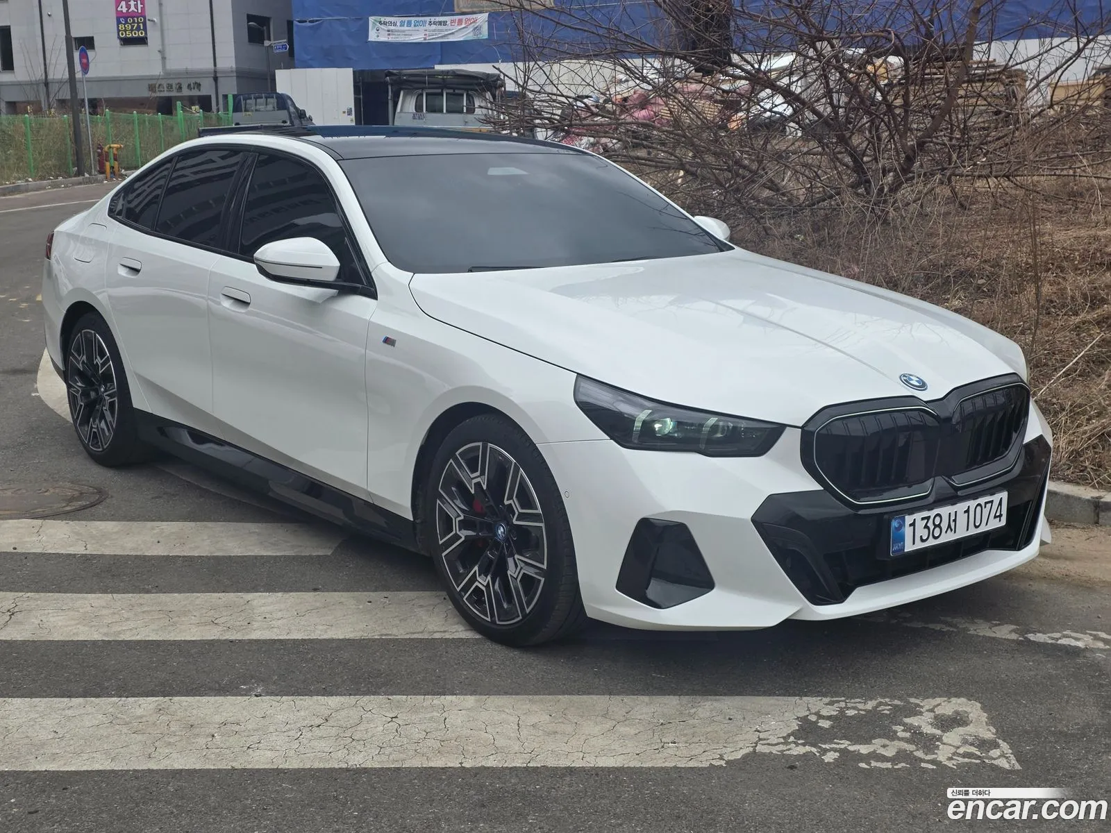 BMW 5 Series 2025 — 11
