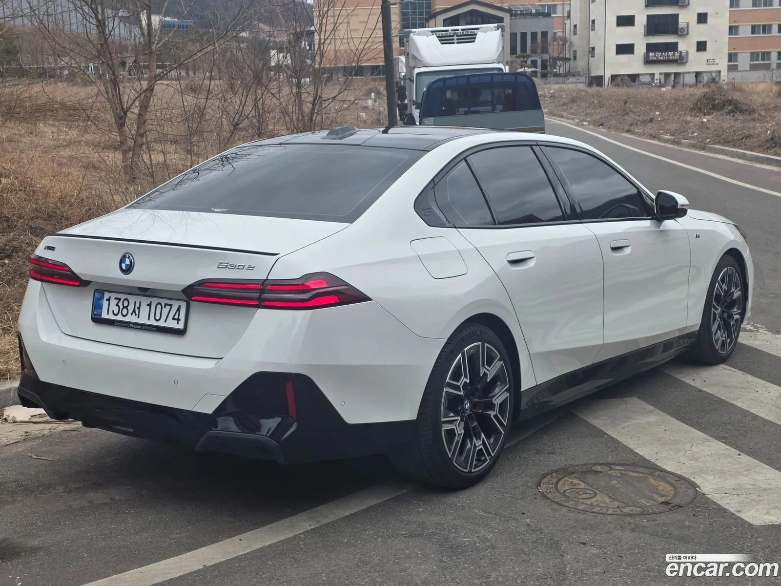 BMW 5 Series 2025 — 13