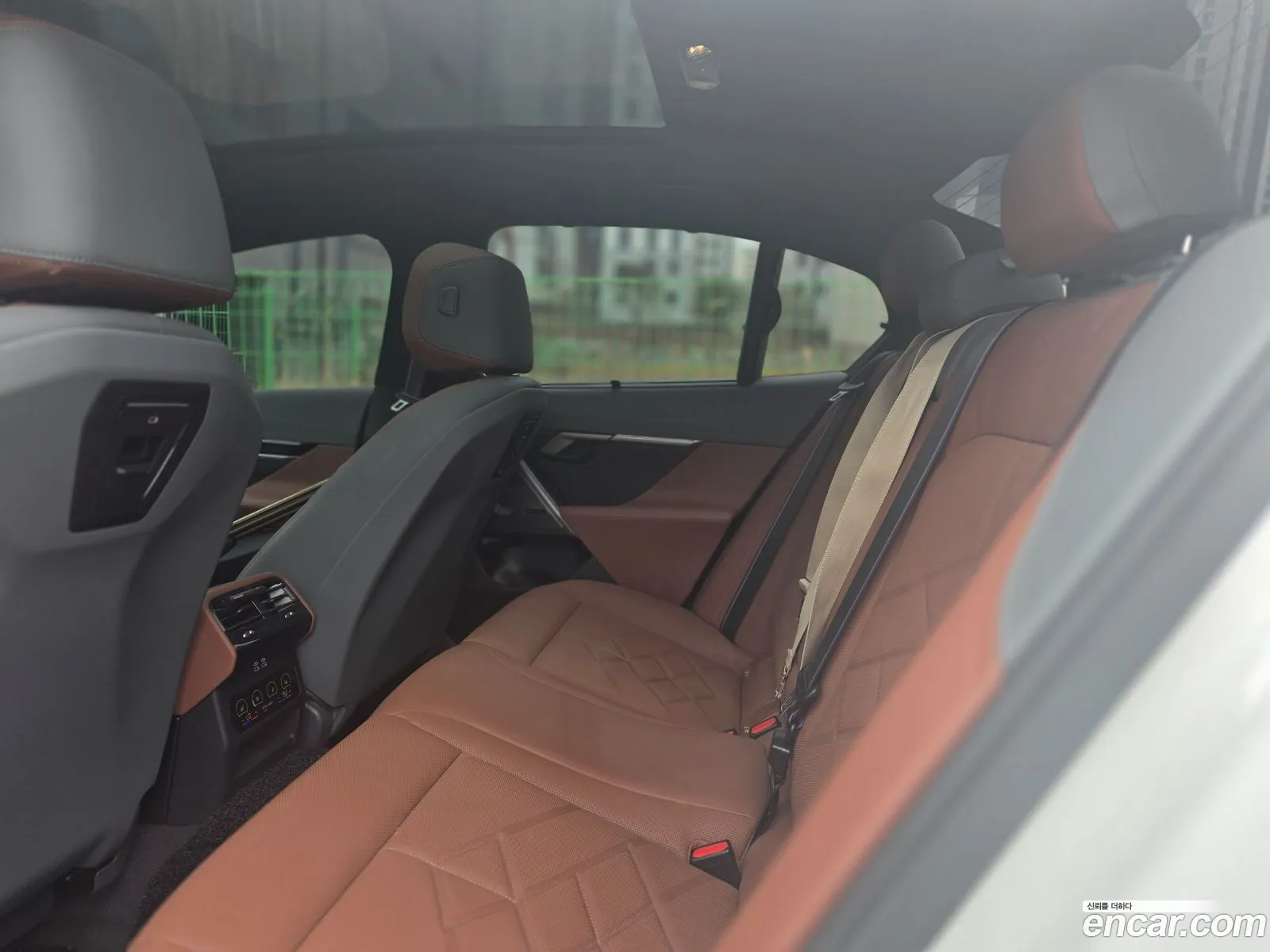 BMW 5 Series 2025 — 6