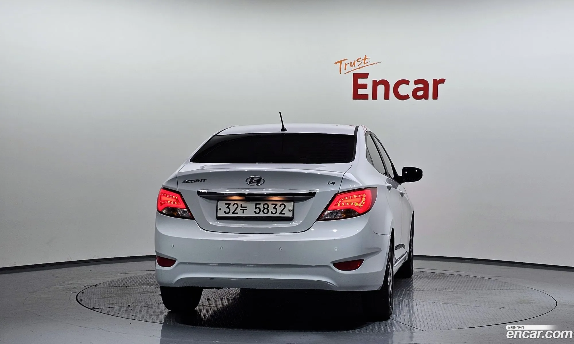 Hyundai Accent 2018 — 3