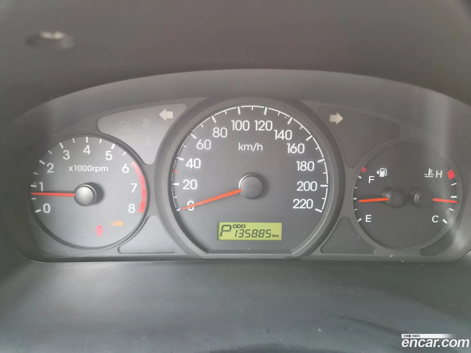 Hyundai Grand Starex 2011 — 2