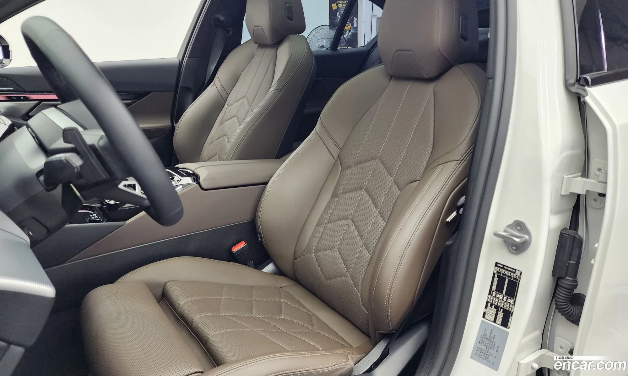 BMW 5 Series 2025 — 8