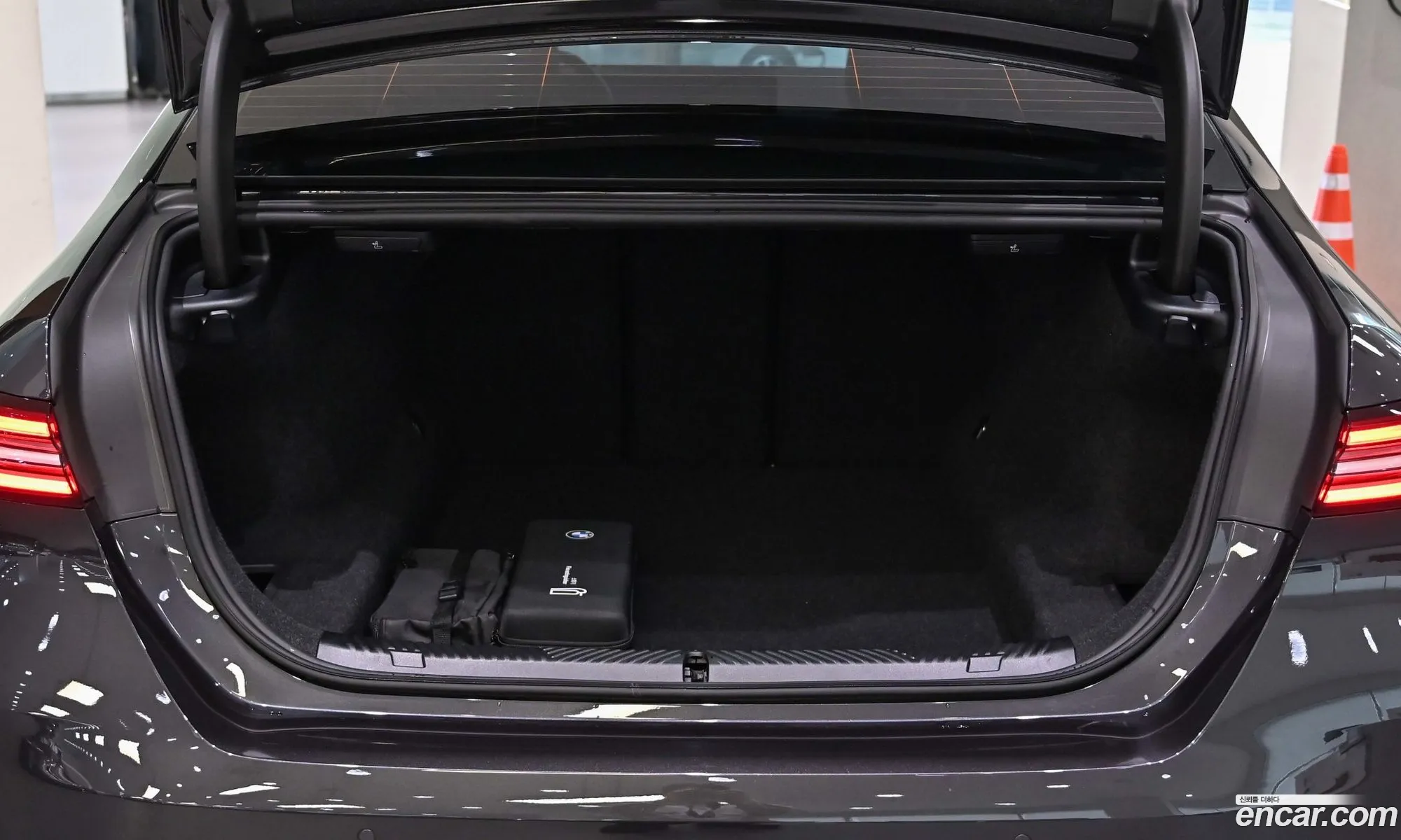 BMW 5 Series 2025 — 19