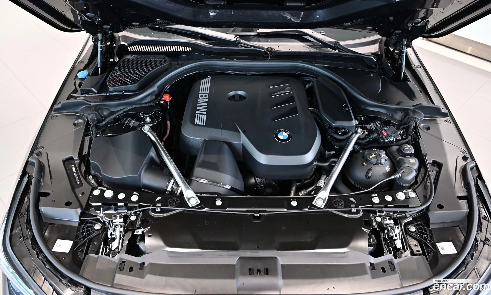 BMW 5 Series 2025 — 4