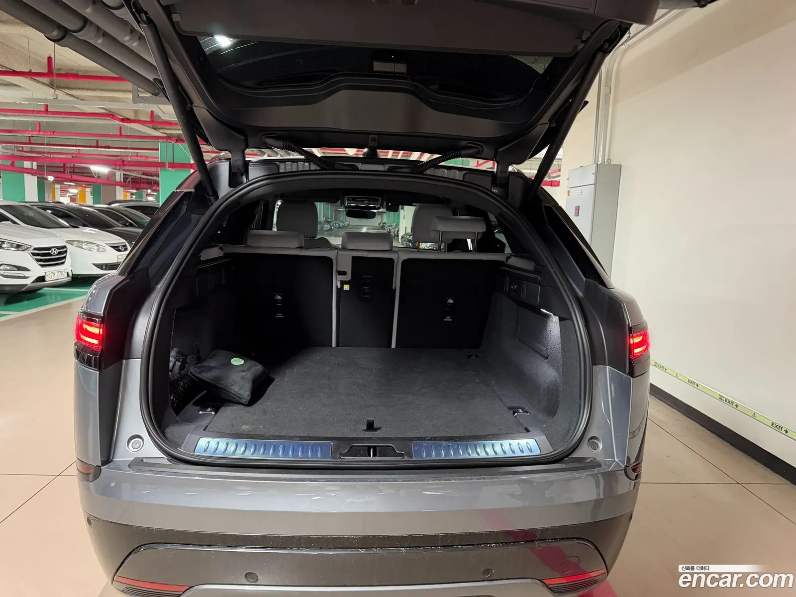 Land Rover Range Rover Velar 2025 — 14