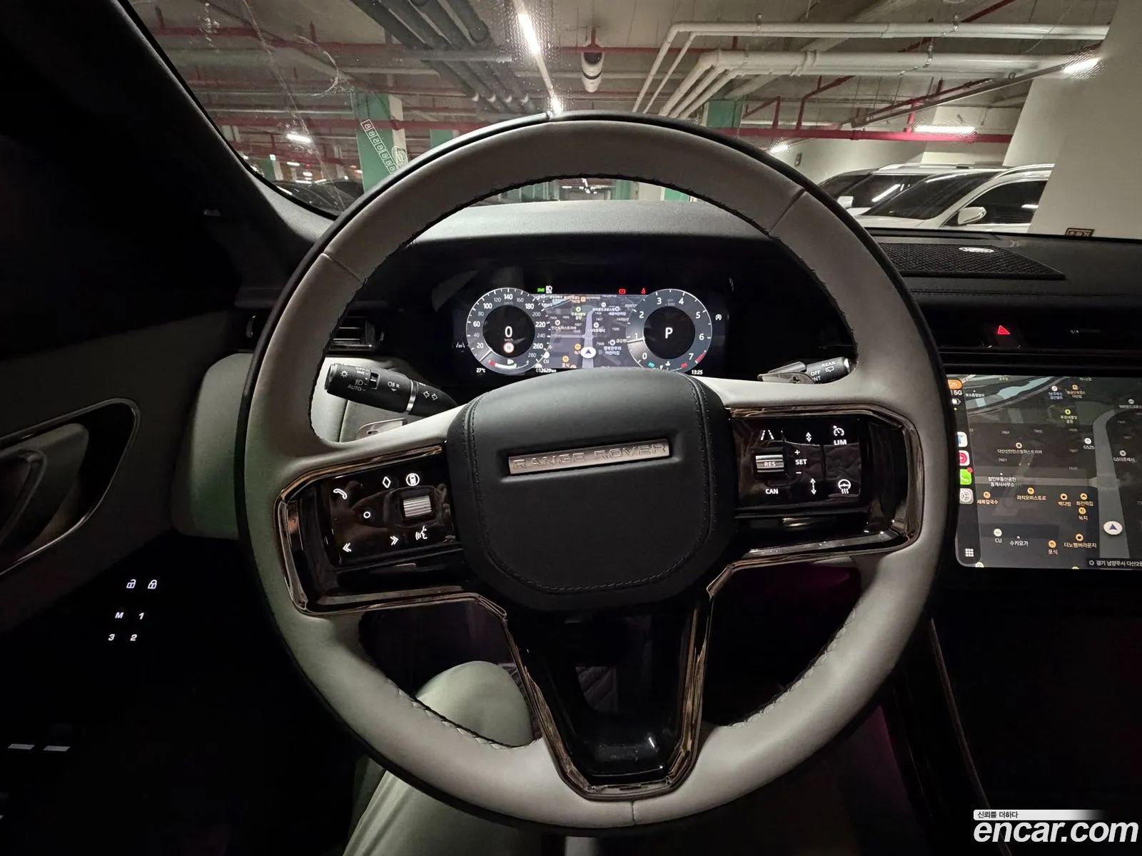 Land Rover Range Rover Velar 2025 — 3