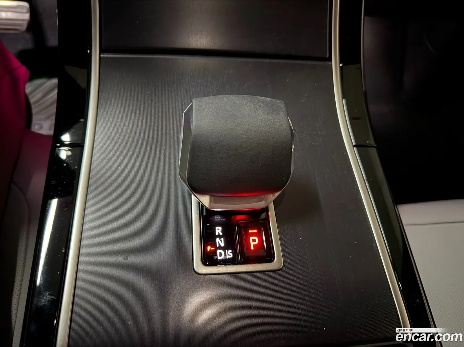 Land Rover Range Rover Velar 2025 — 5