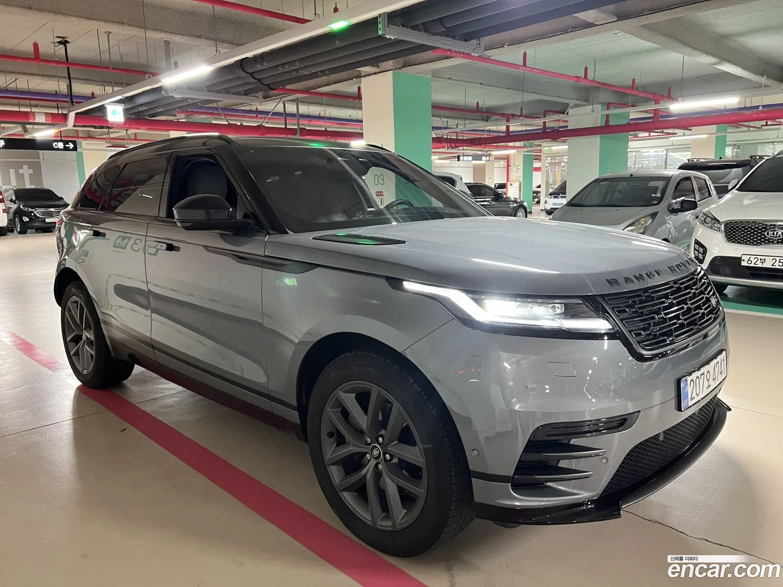 Land Rover Range Rover Velar 2025 — 11