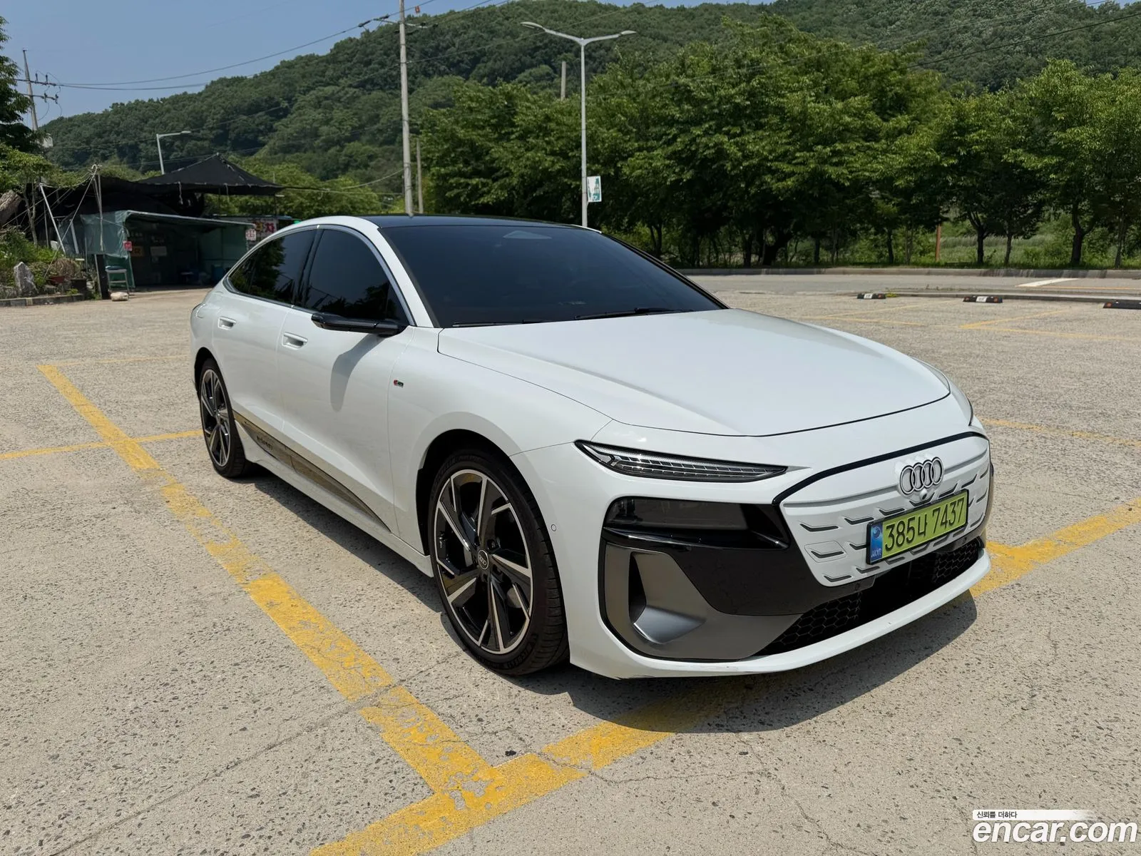Audi A6 e-tron 2025 — 12