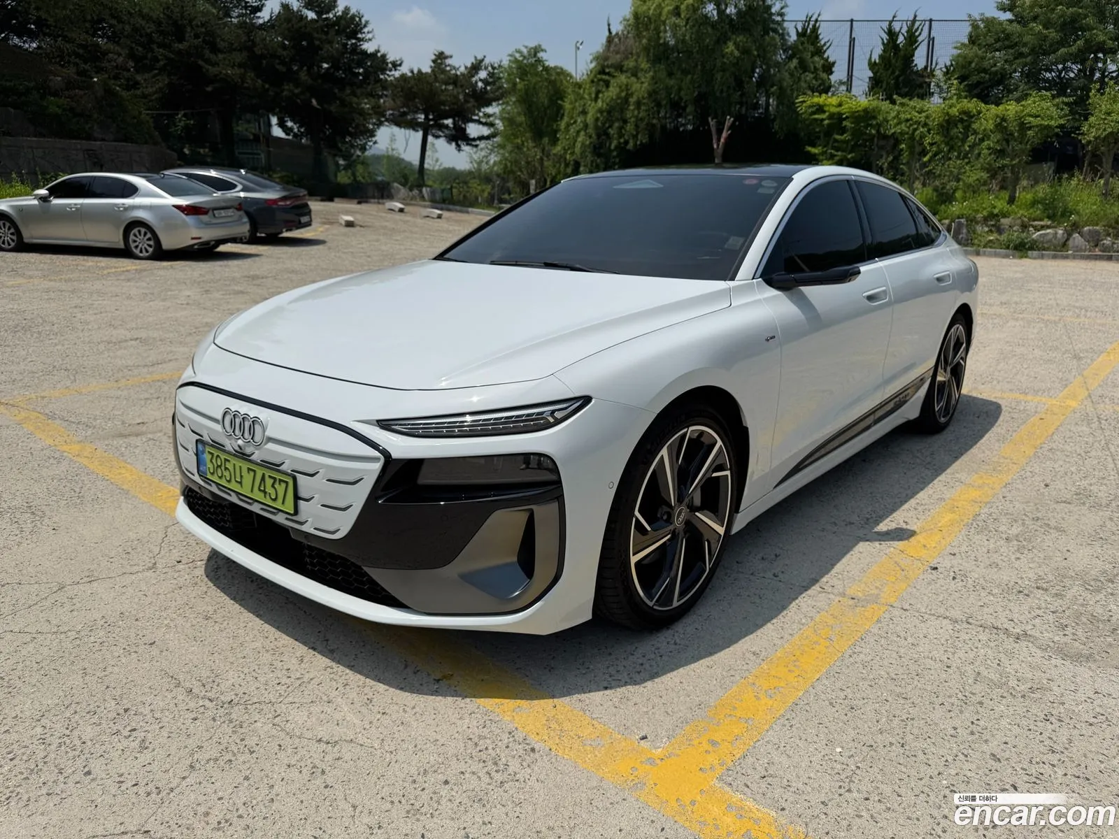 Audi A6 e-tron