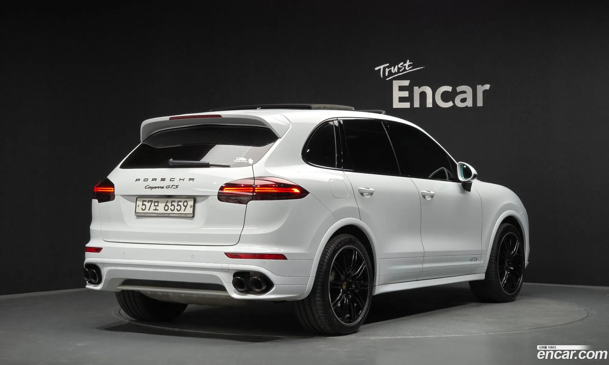 Porsche Cayenne 2017 WP1AD2923HLA83103 — 2
