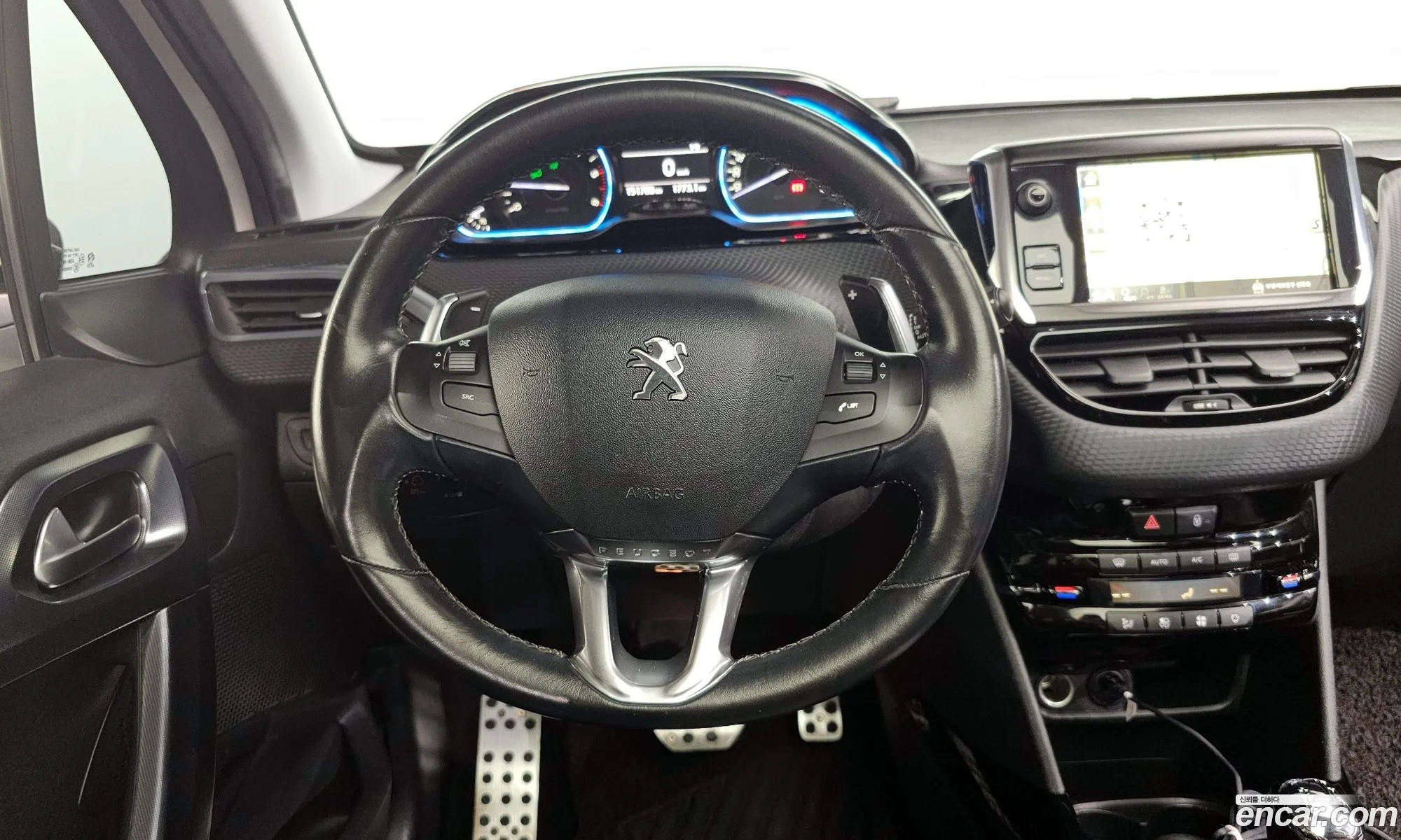 Peugeot 2008 2018 VF3CUBHYMJY001408 — 16