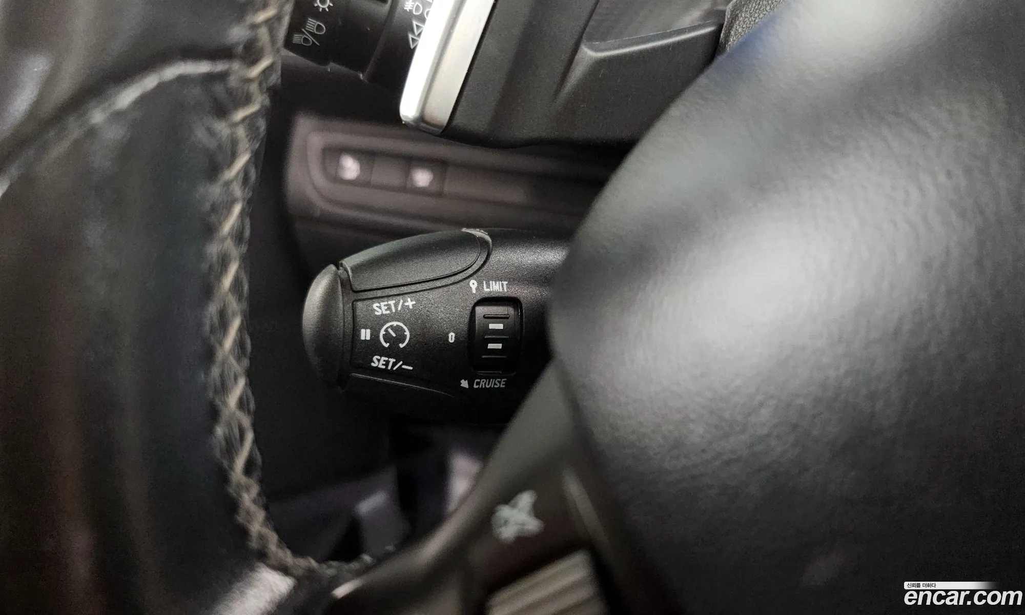 Peugeot 2008 2018 VF3CUBHYMJY001408 — 8