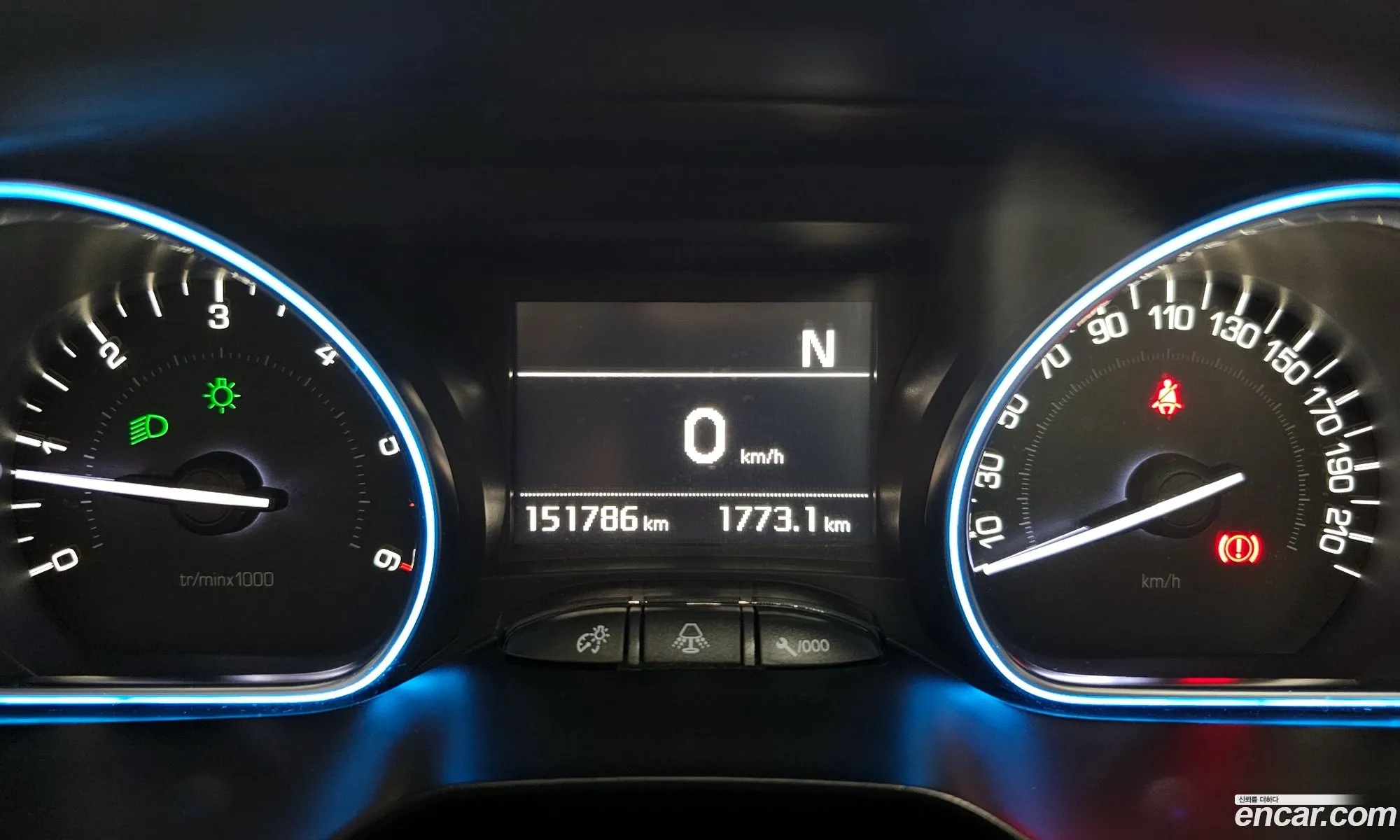 Peugeot 2008 2018 VF3CUBHYMJY001408 — 6