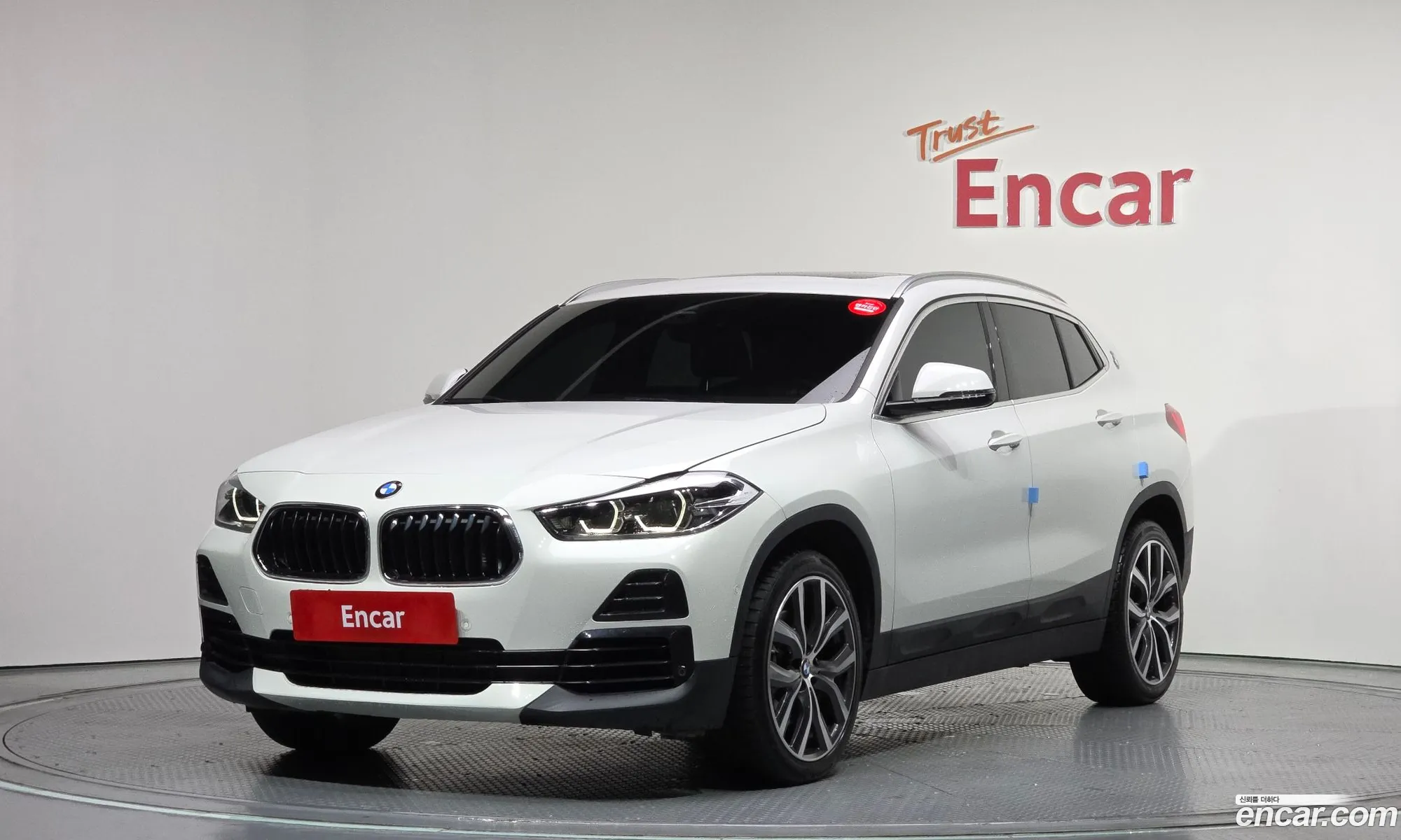 BMW X2 2022 WBA11DF0XN5U69121 — 32