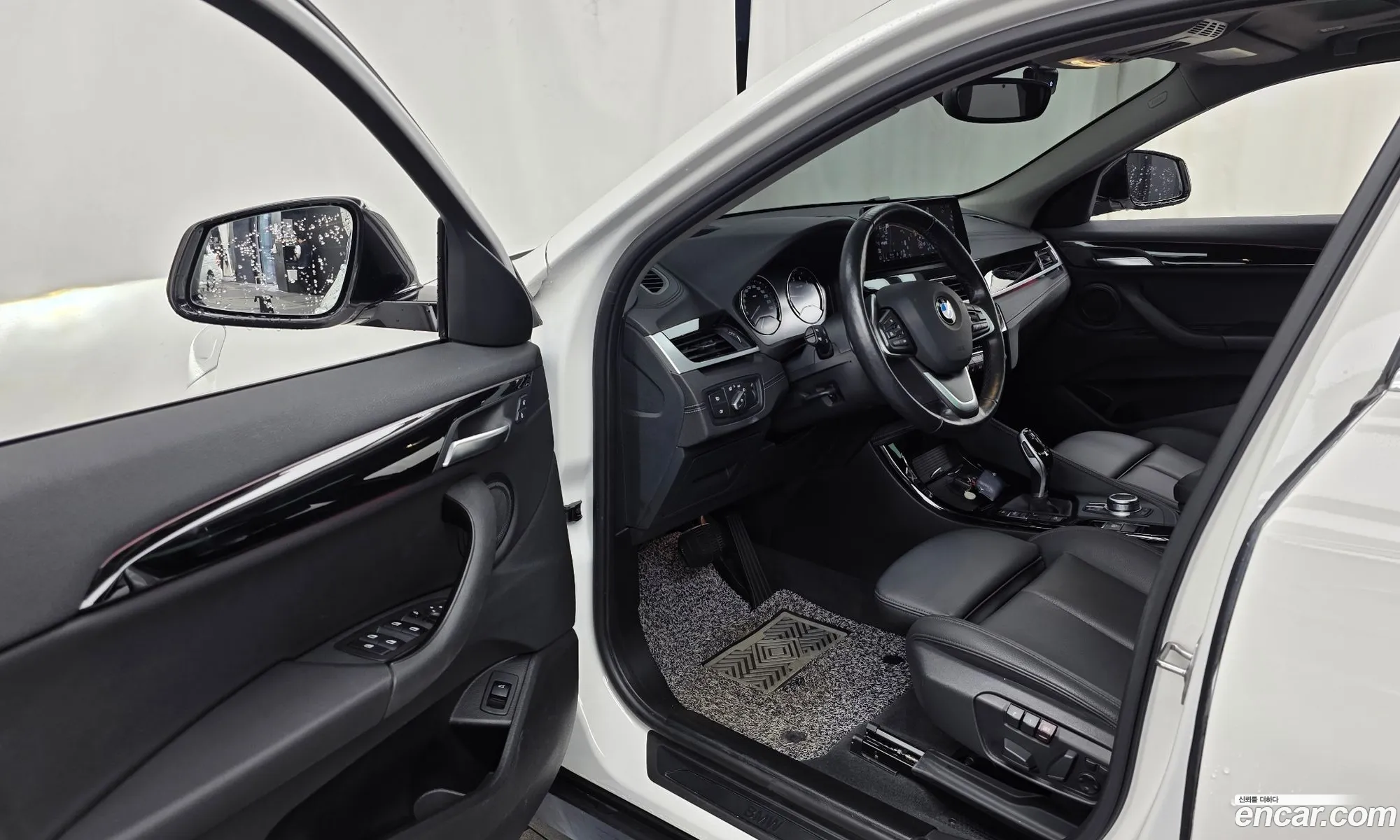BMW X2 2022 WBA11DF0XN5U69121 — 34