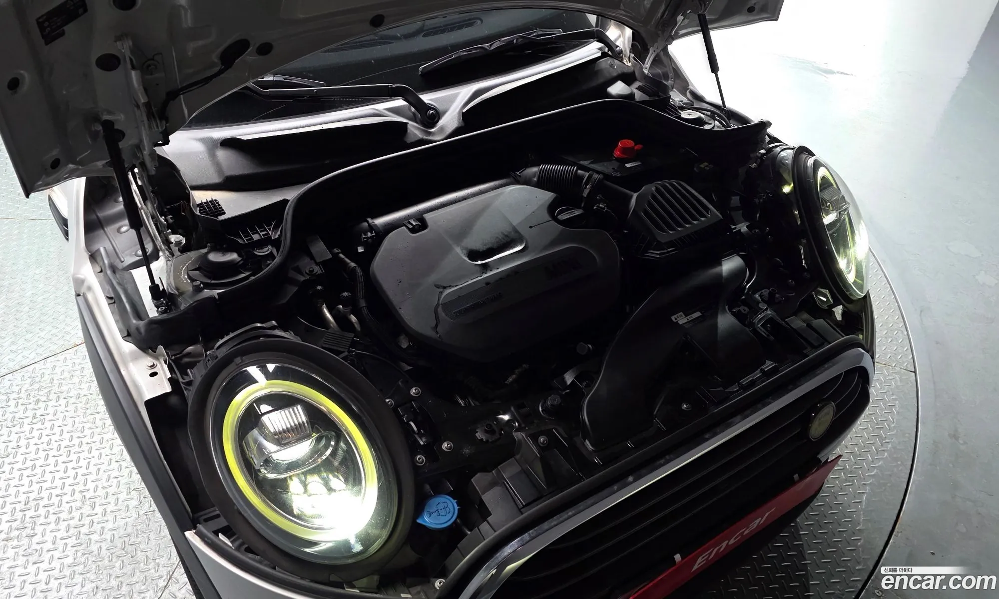Mini Cooper D 2018 — 18