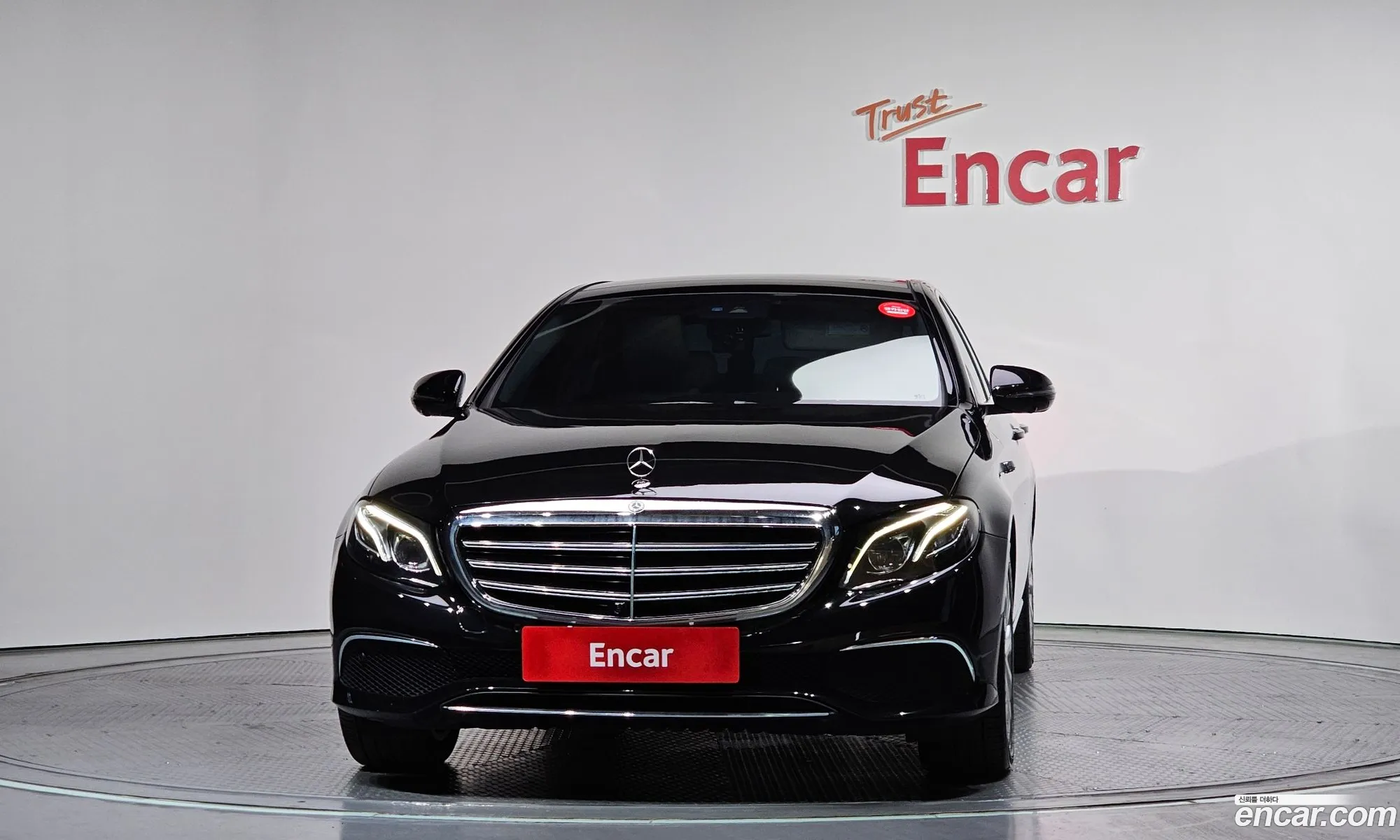 Mercedes-Benz E-Class W213 2016 — 10
