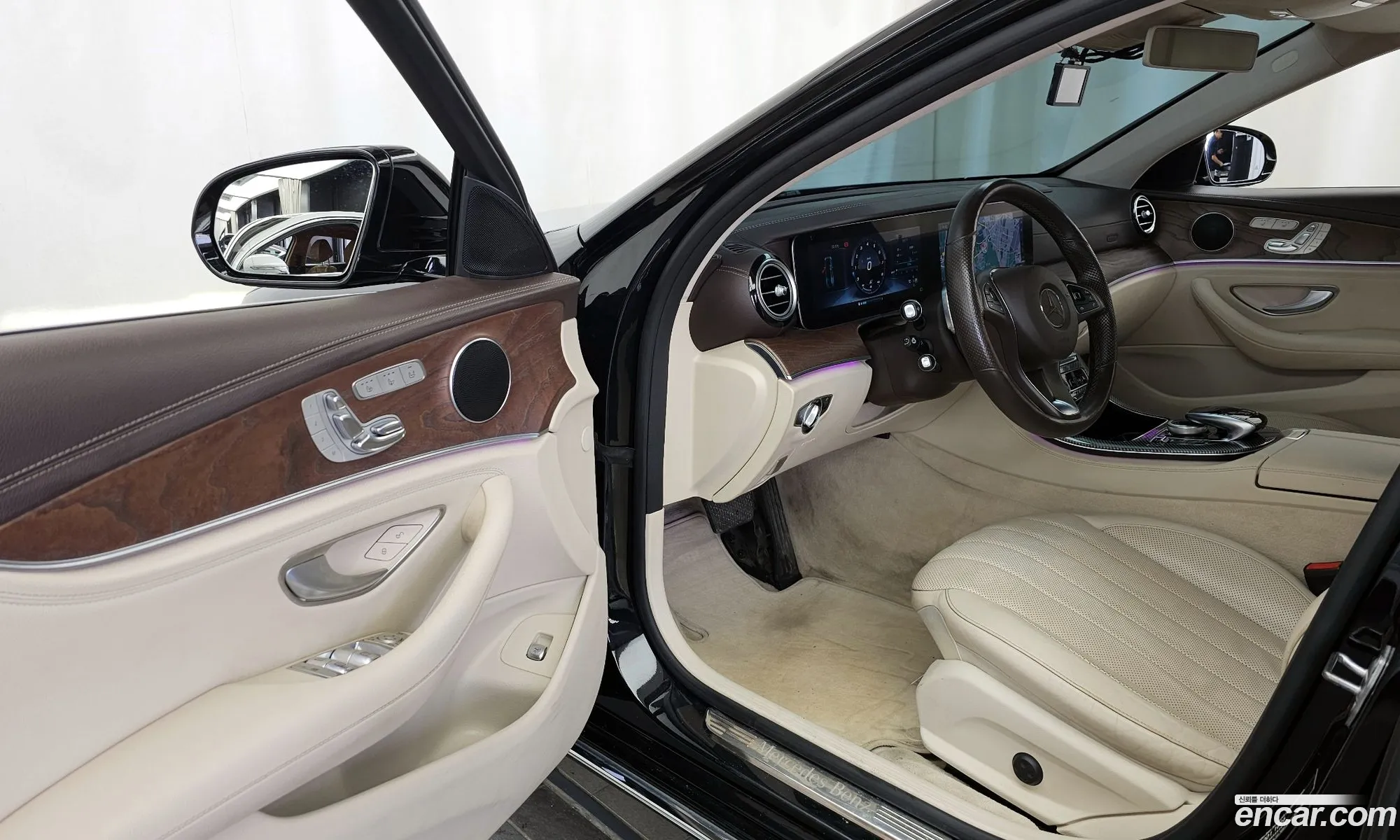 Mercedes-Benz E-Class W213 2016 — 20