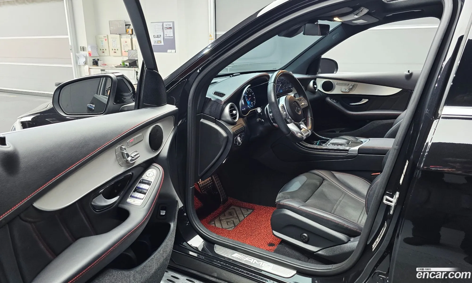 Mercedes-Benz GLC-Class X253 2022 — 32