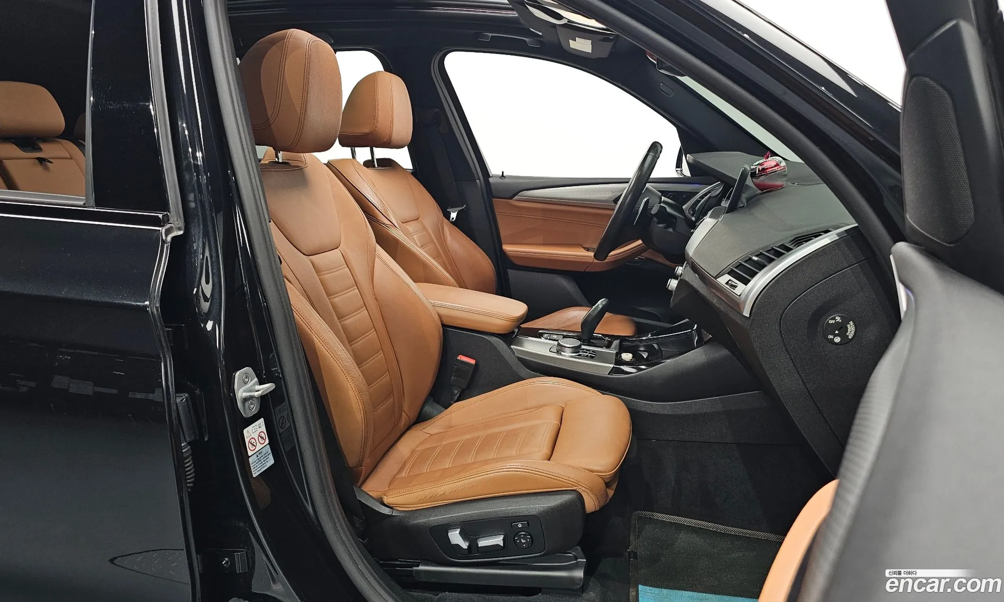 BMW X3 2019 WBAUZ3103KLD19191 — 24