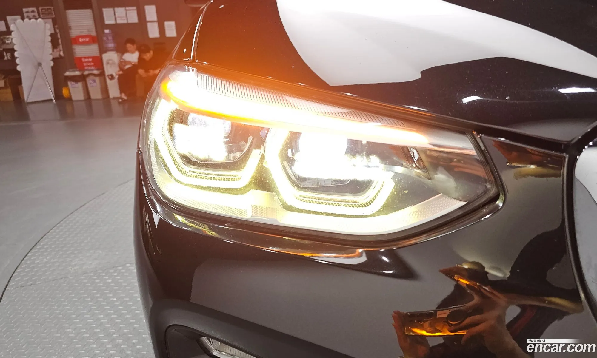 BMW X3 2019 WBAUZ3103KLD19191 — 28