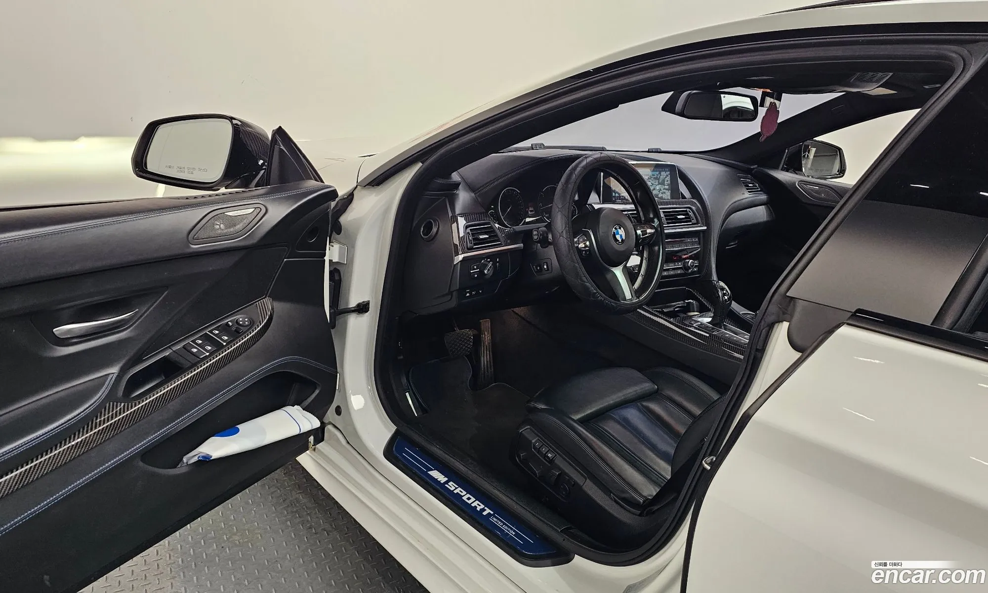 BMW 6 Series 2018 WBA6E4101JG693426 — 2