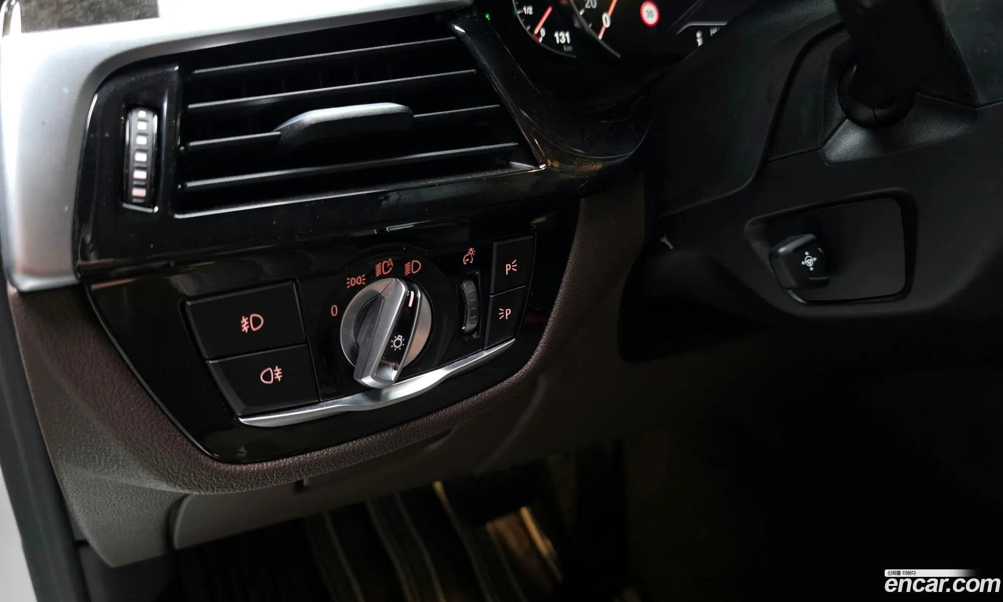 BMW 5 Series 2018 WBAJC910XJB279376 — 9