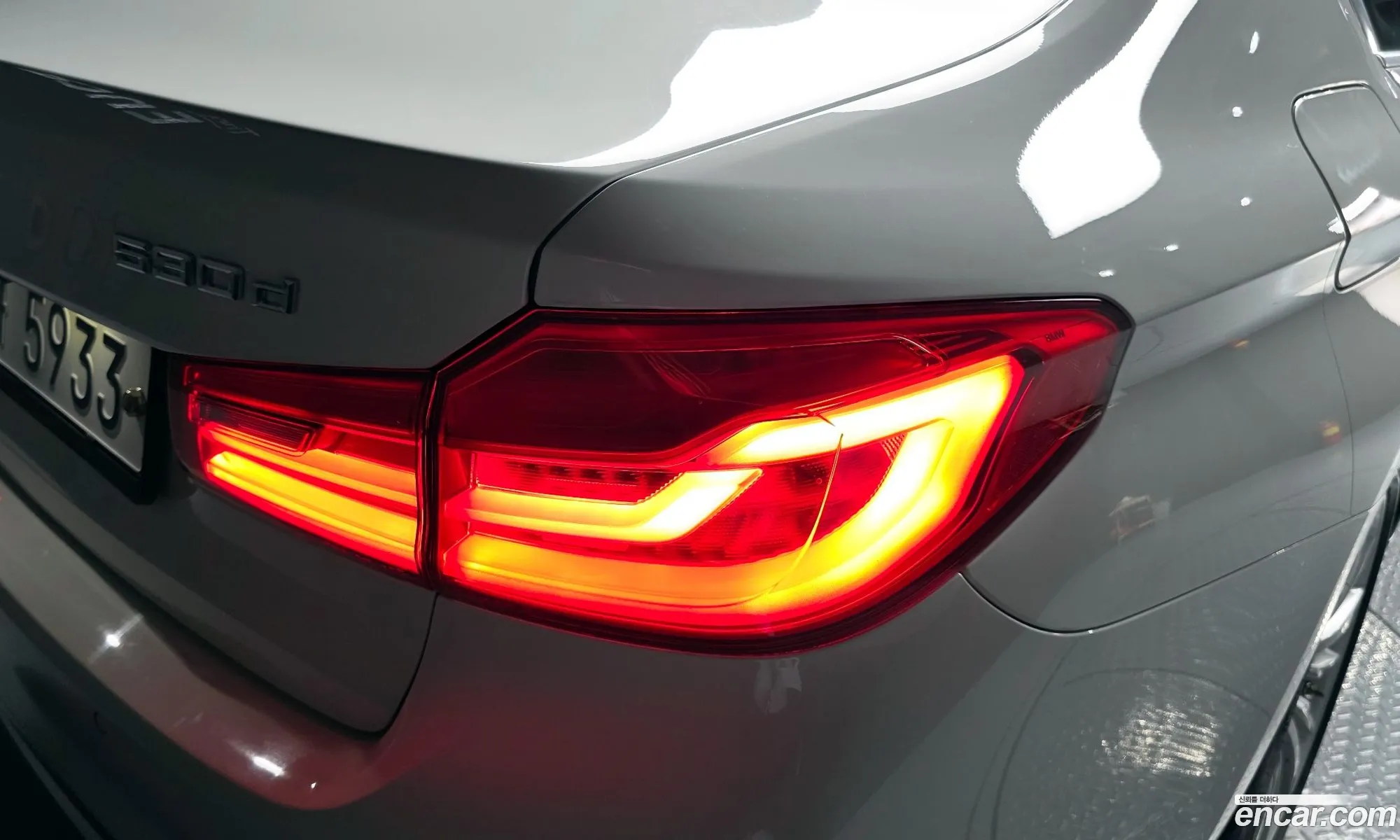 BMW 5 Series 2018 WBAJC910XJB279376 — 12