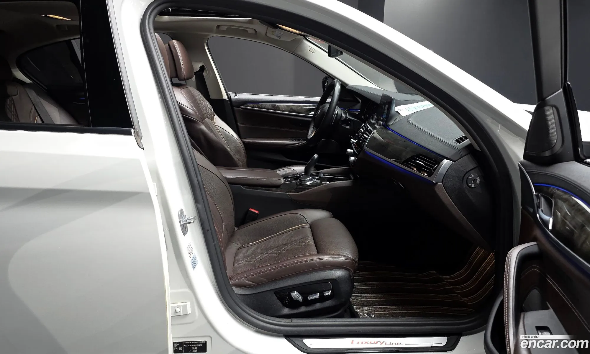 BMW 5 Series 2018 WBAJC910XJB279376 — 26