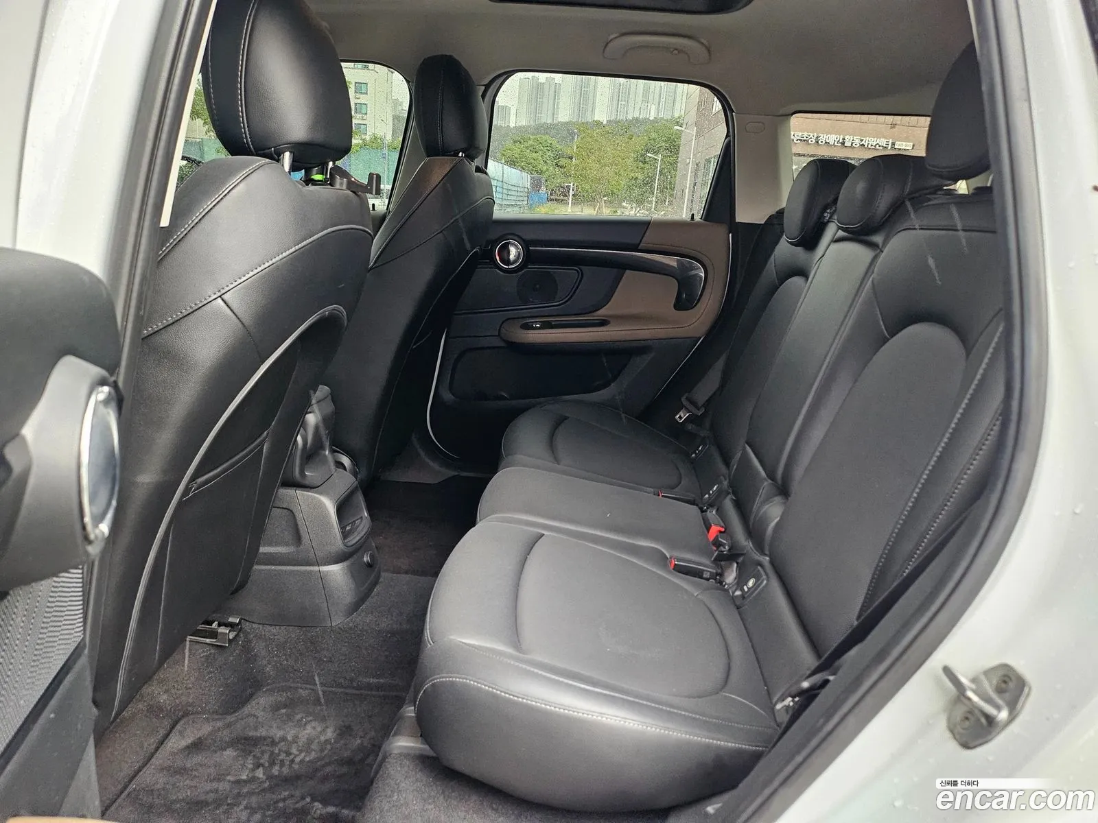 Mini Cooper D Countryman 2017 — 16