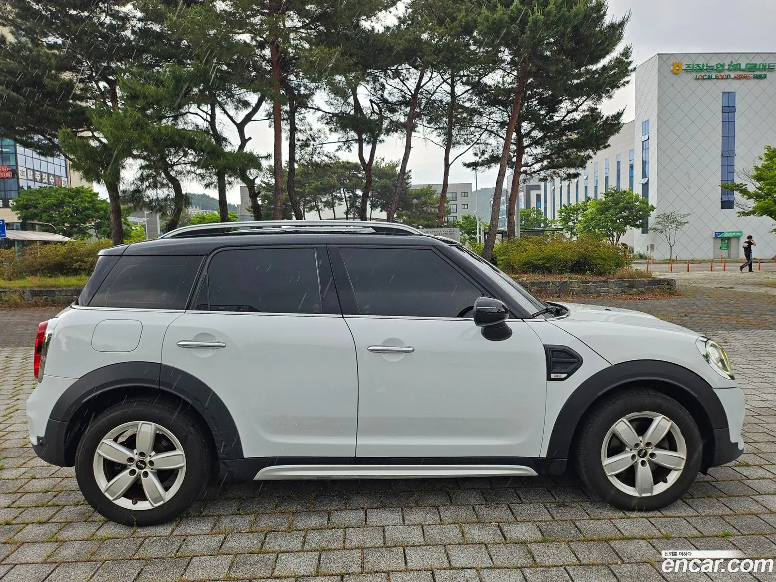 Mini Cooper D Countryman 2017 — 2