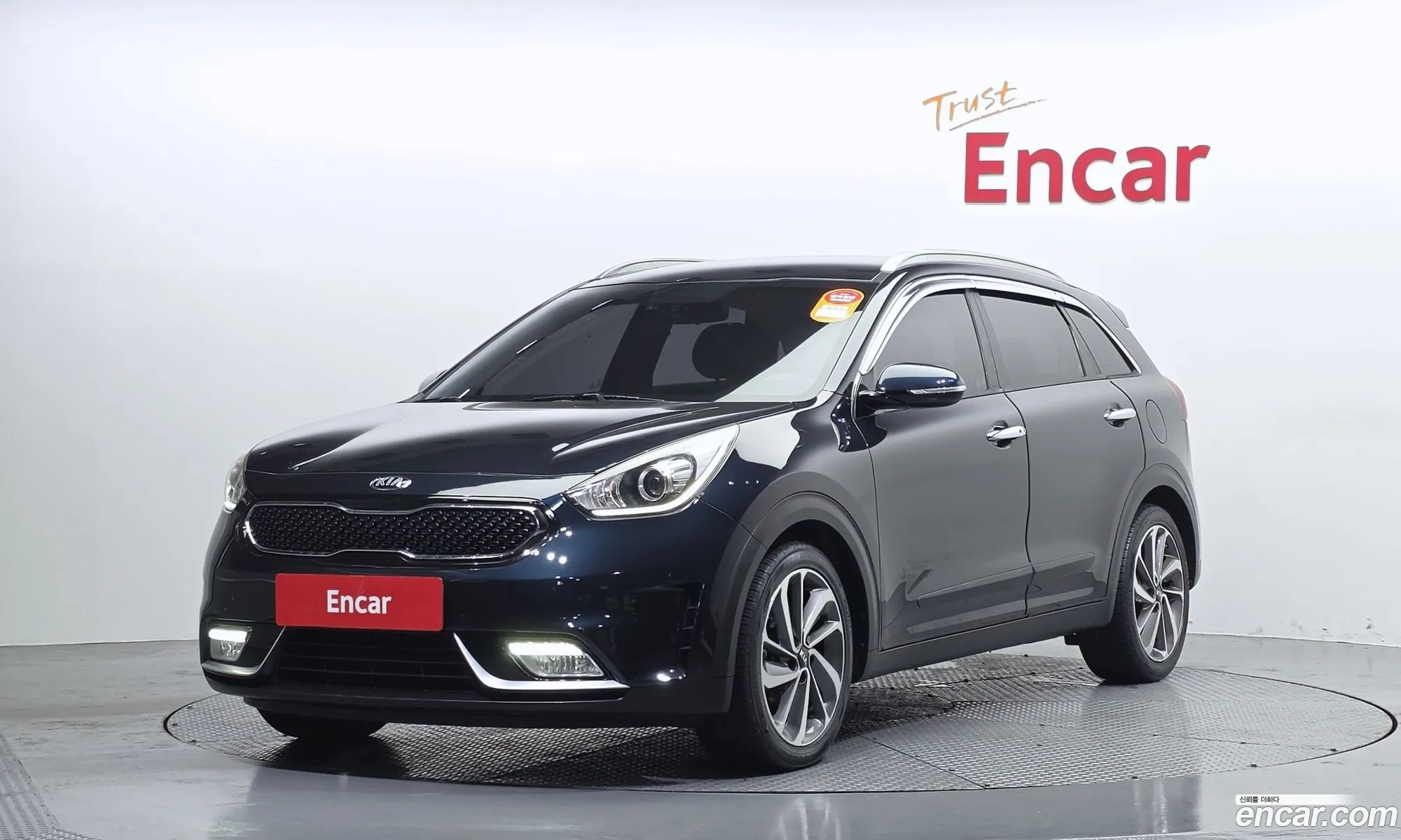 Kia Niro 2016 — 2