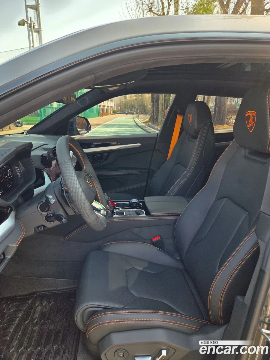 Lamborghini Urus 2025 — 4
