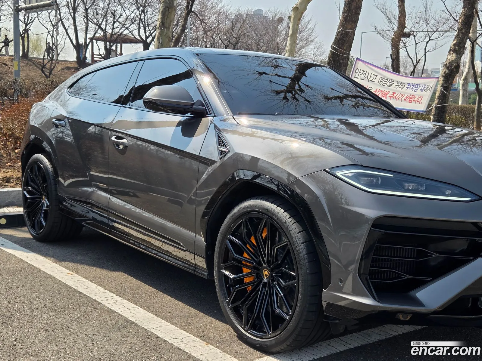 Lamborghini Urus 2025 — 5