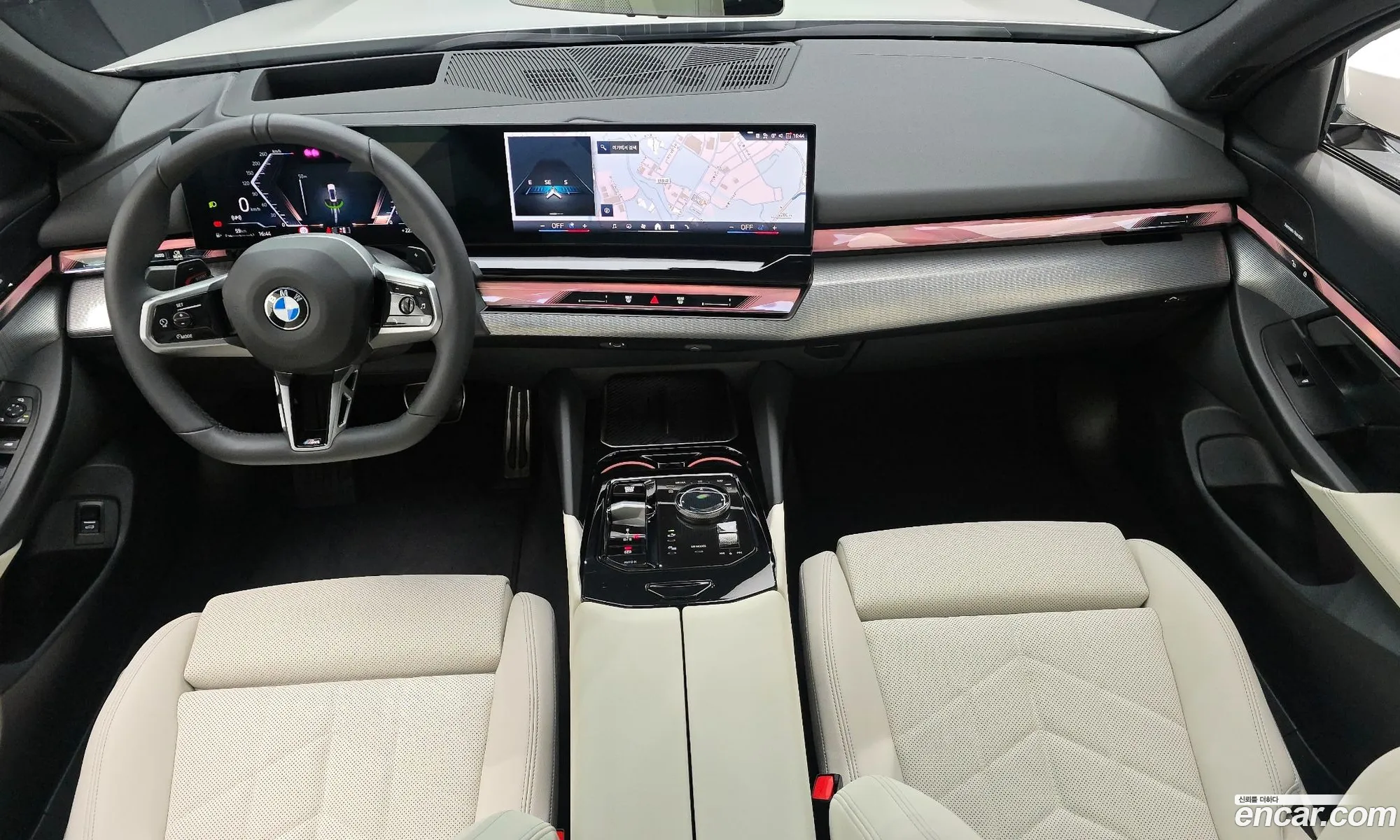BMW 5 Series 2025 WBA21FJ0XSCU84863 — 29