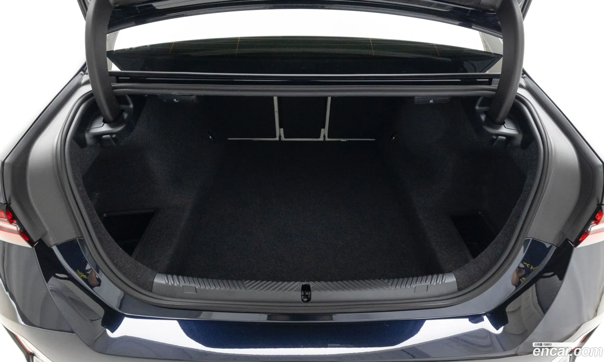 BMW 5 Series 2025 — 14