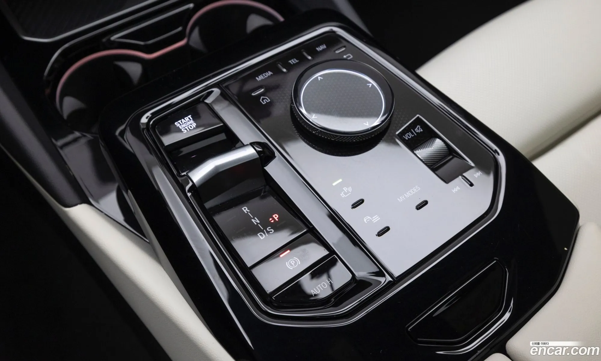 BMW 5 Series 2025 — 9