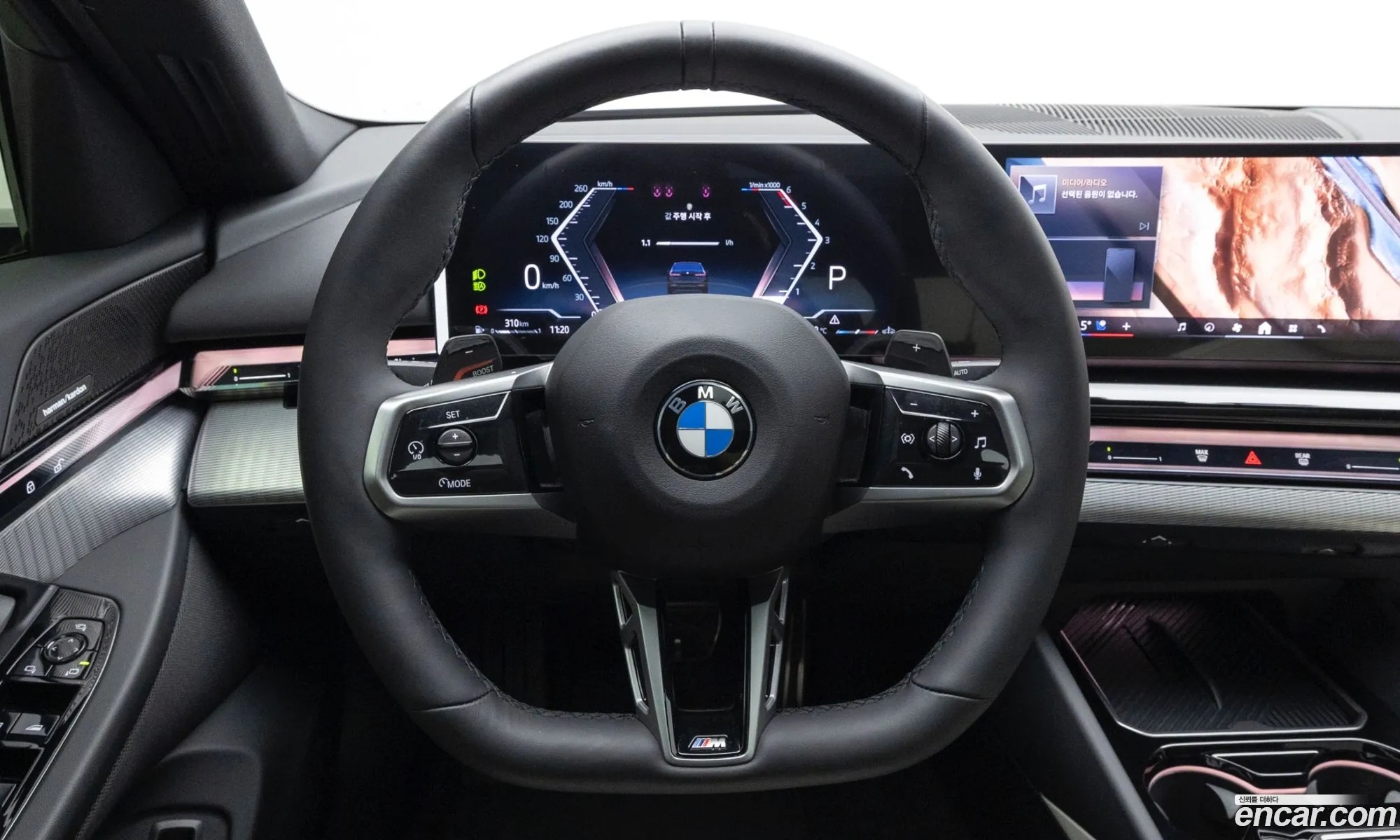 BMW 5 Series 2025 — 18