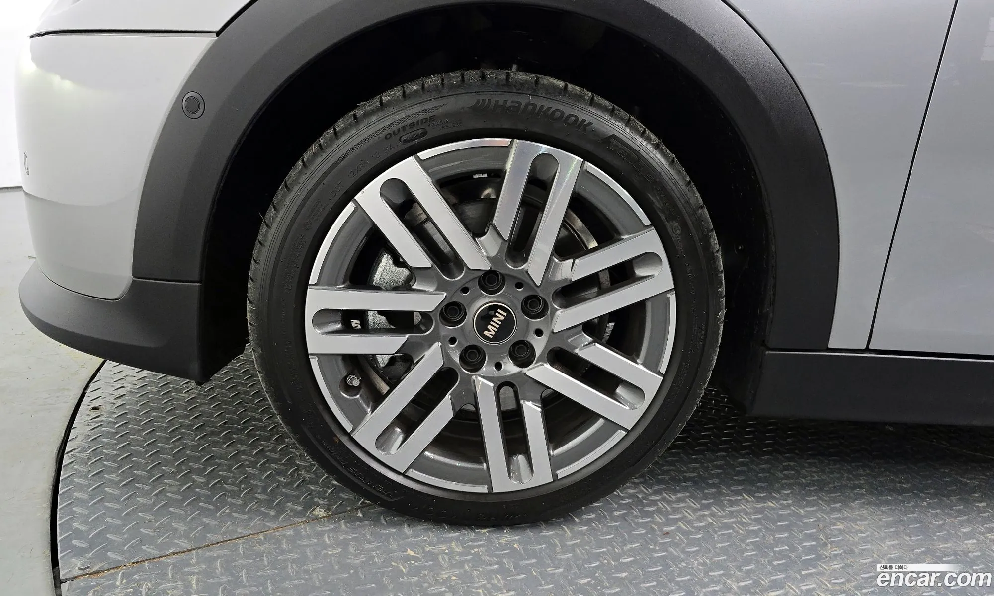 Mini Cooper C 2025 WMW61GD01S2X00091 — 11