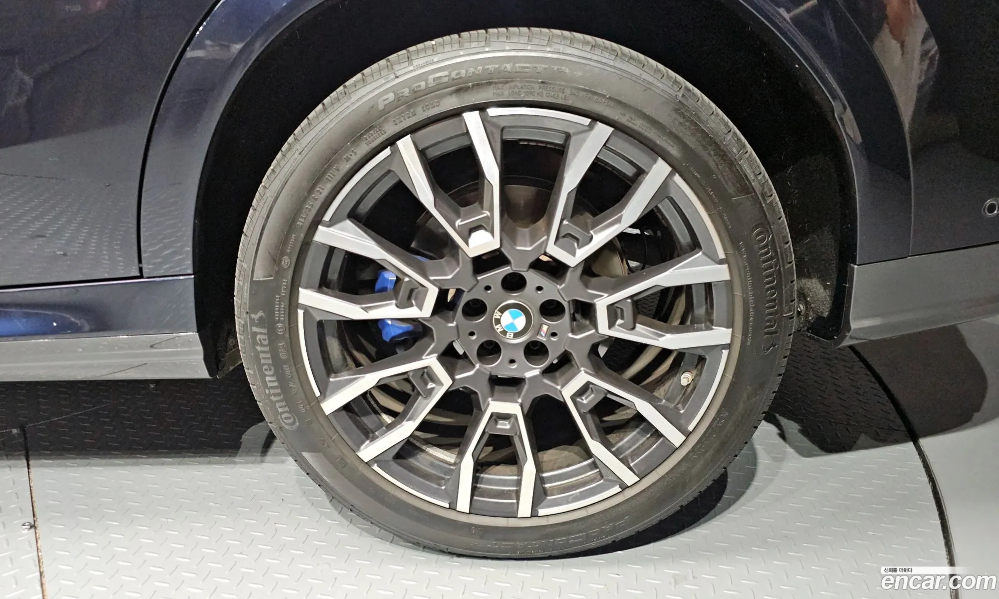 BMW X6 2024 WBA31EX04R9V25419 — 21