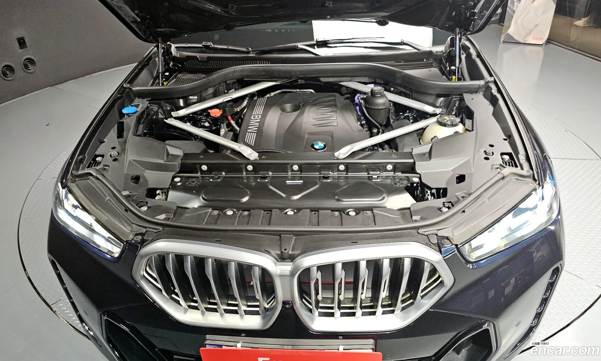 BMW X6 2024 WBA31EX04R9V25419 — 5