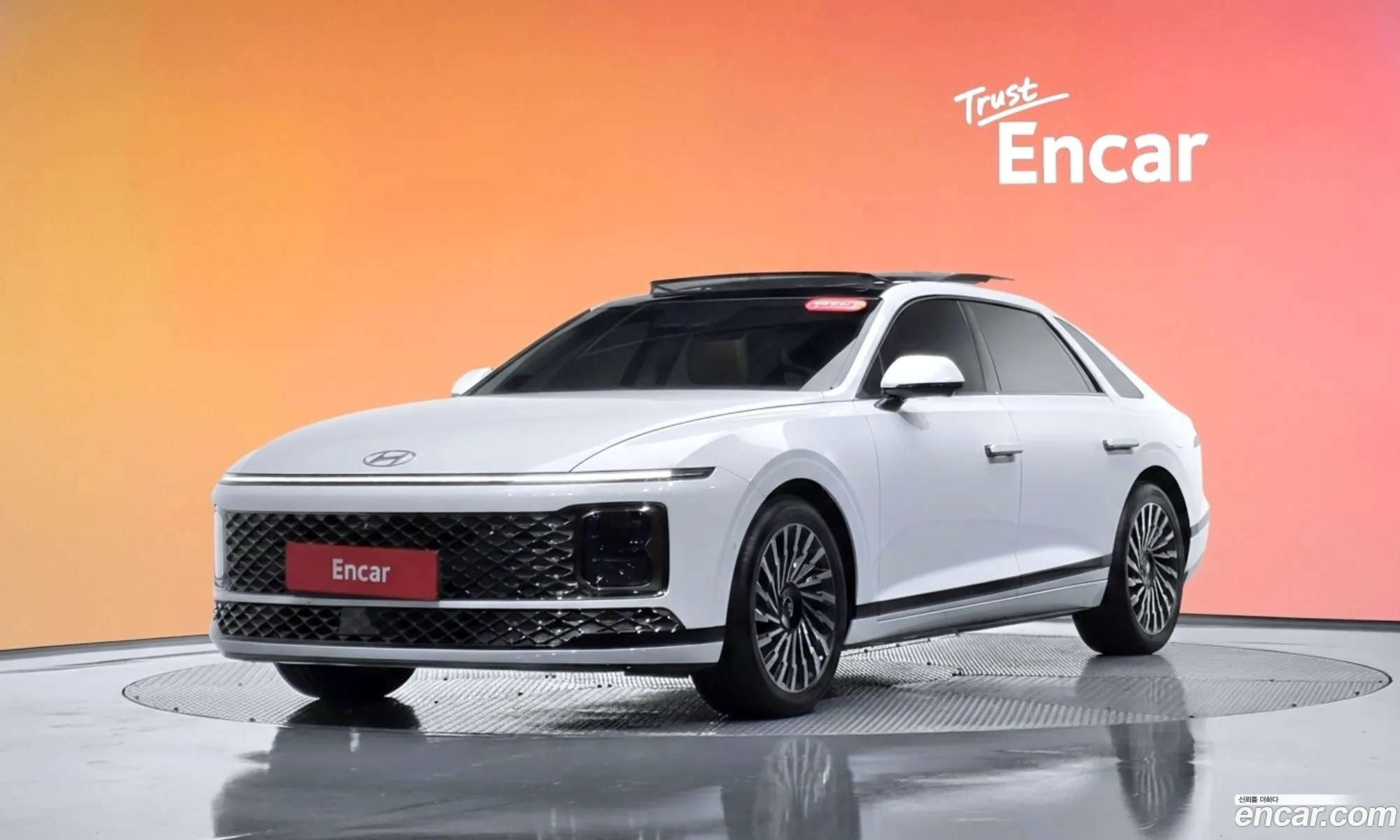 Hyundai Grandeur Hybrid 2024 — 3