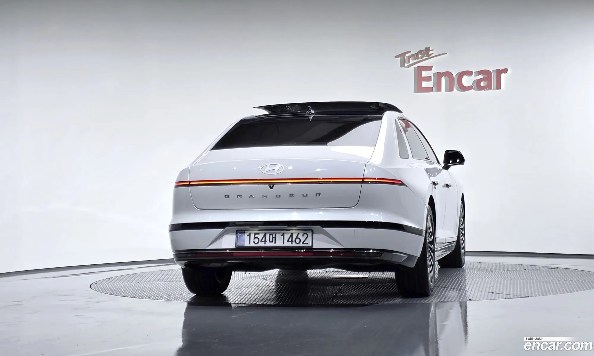 Hyundai Grandeur Hybrid 2024 — 4