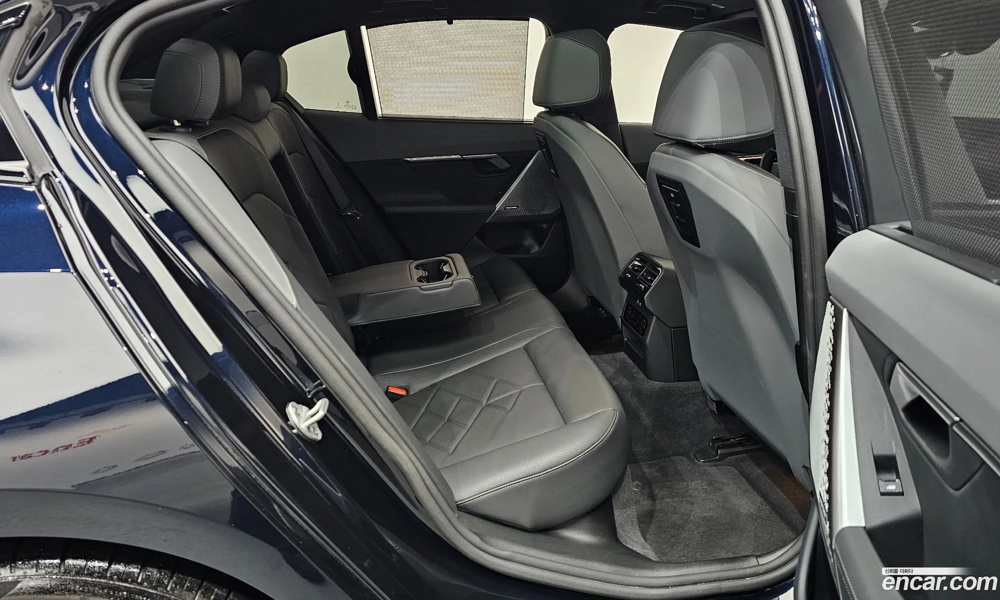 BMW 5 Series 2025 — 37