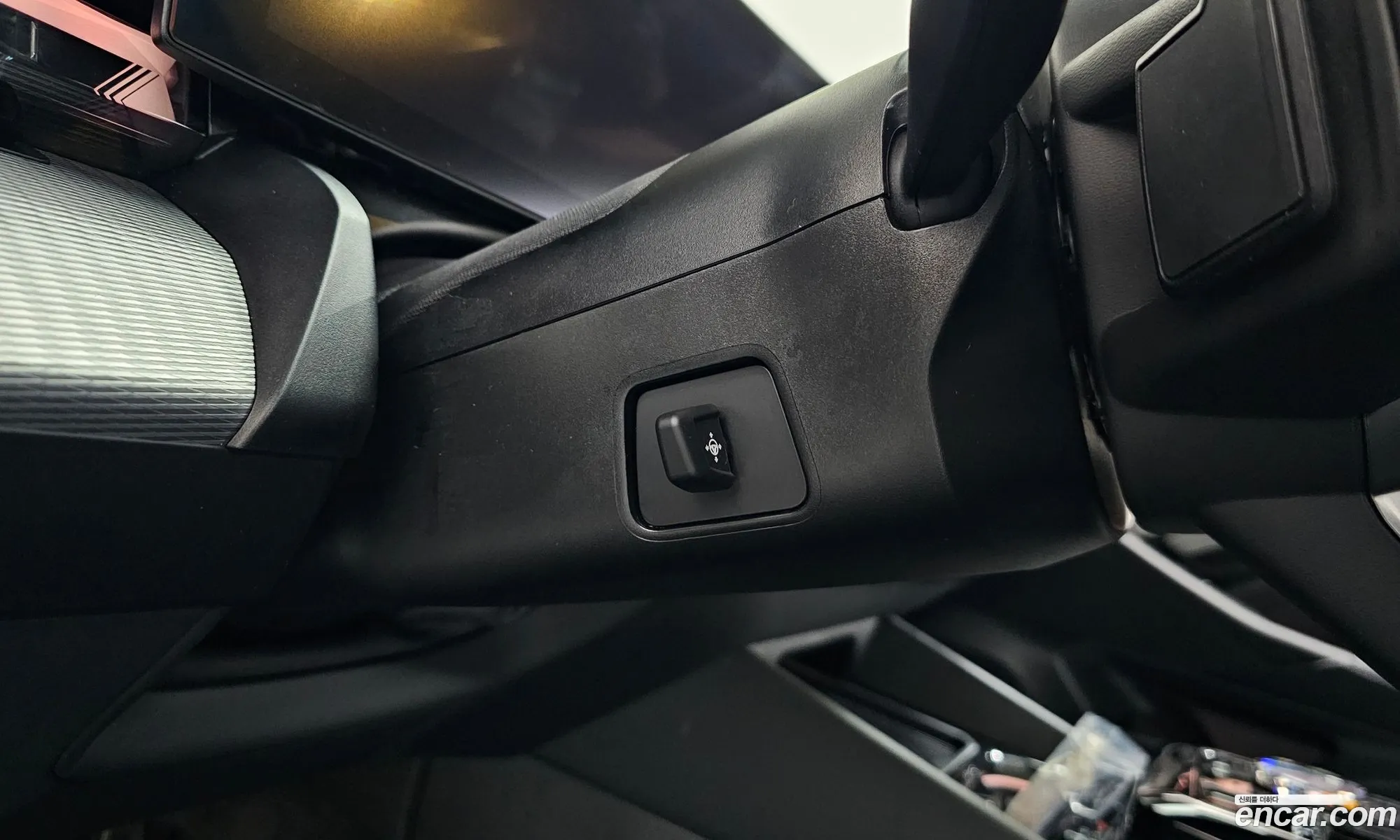 BMW 5 Series 2025 — 17