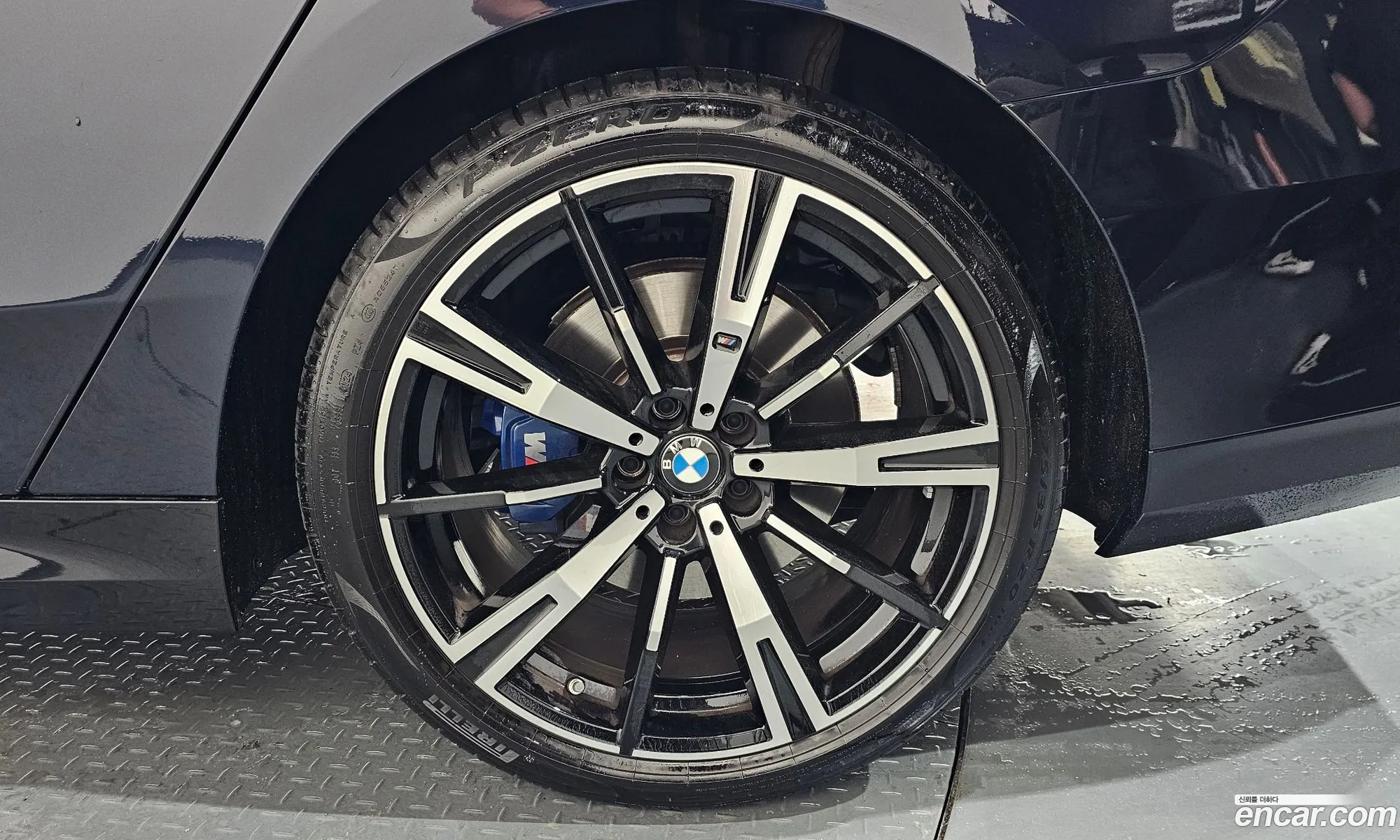 BMW 5 Series 2025 — 10