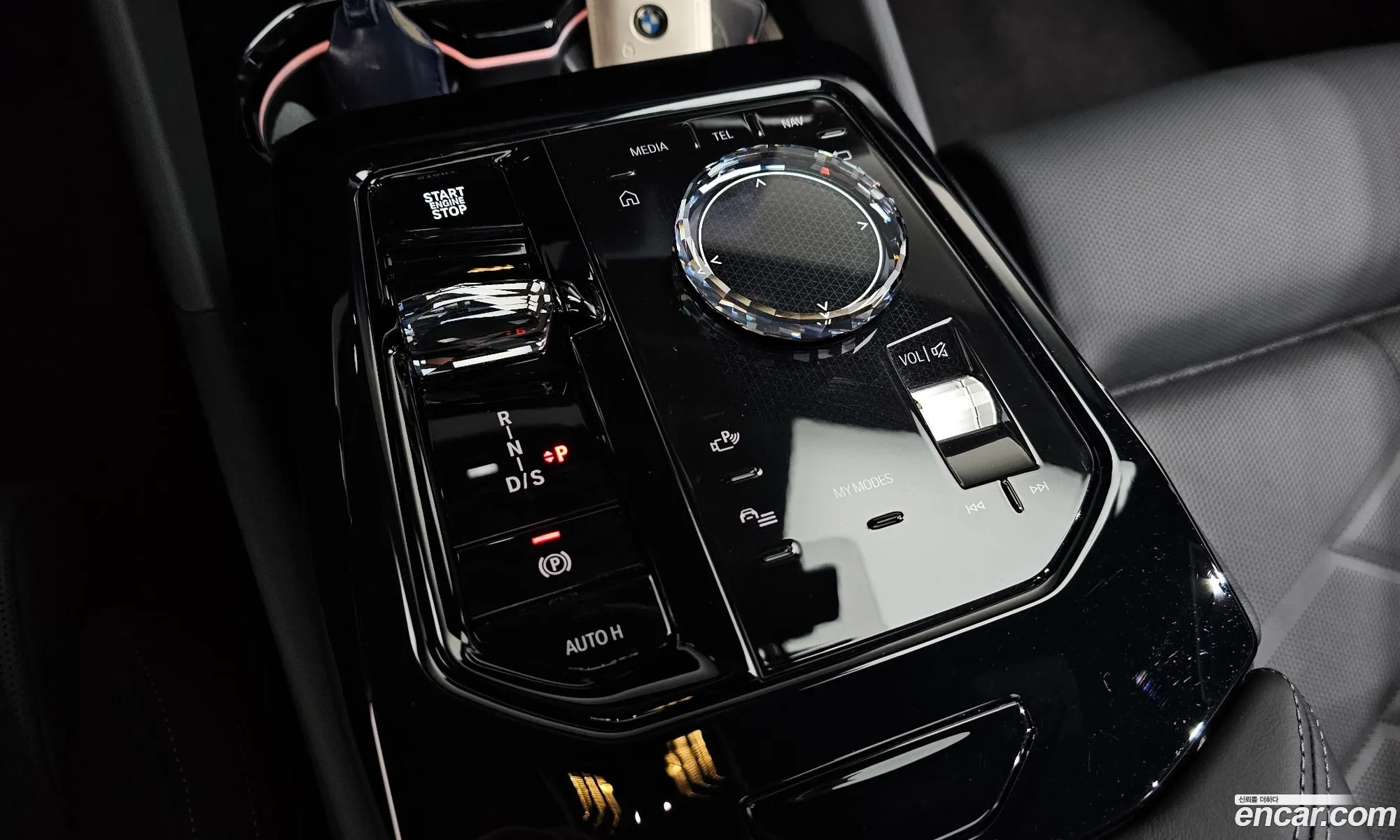 BMW 5 Series 2025 — 44